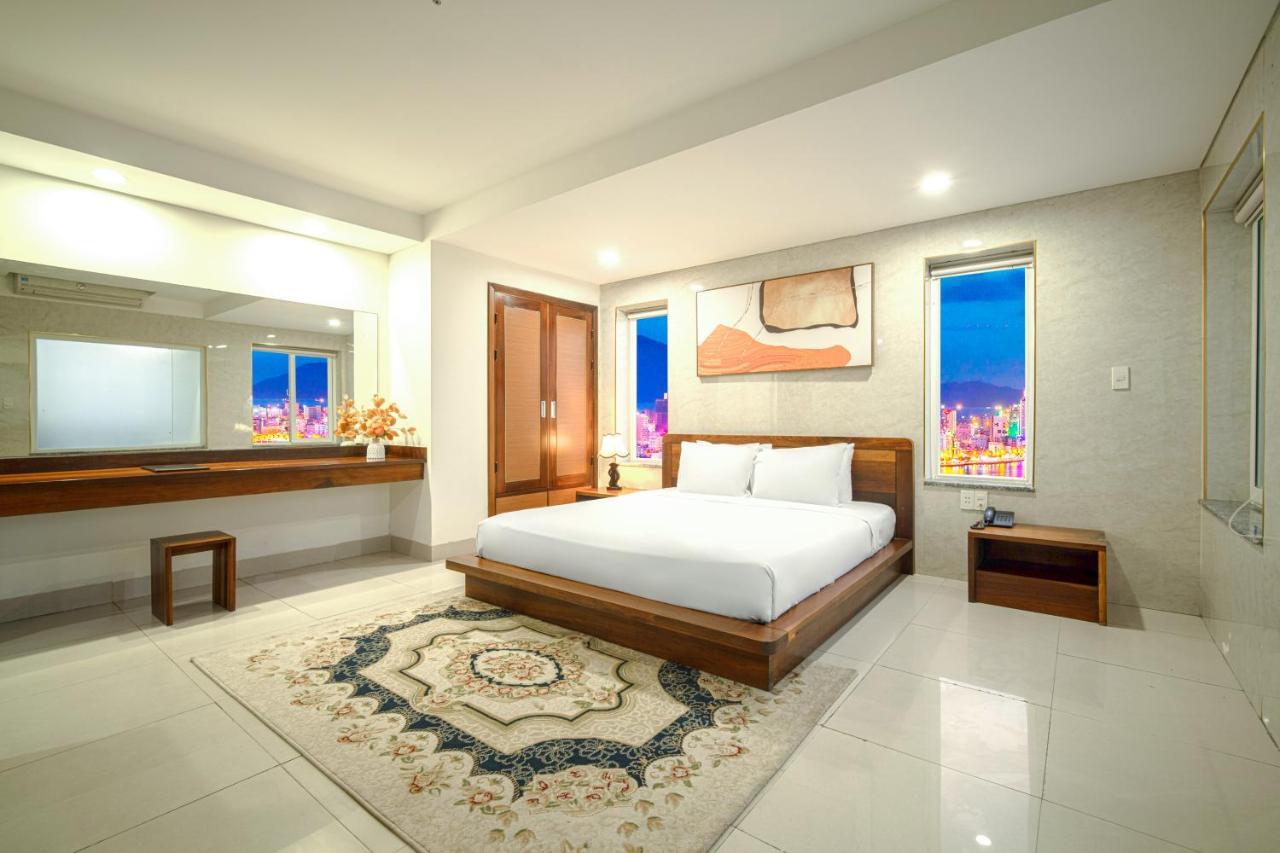Emerald Boutique Hotel Danang Exterior photo